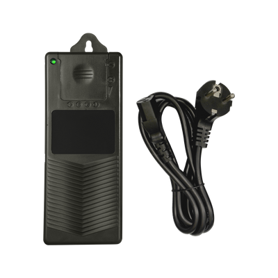 Fonte di alimentazione commutata - Uscita DC 12 V 5 A - 4 uscite per terminali +/- - Protezione per fusible 2A - 164 (Fo) x 37 (Al) x 55 (An) mm - 280 g