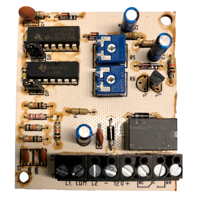 Scheda di analisi elettronica FDP - Per i rilevatori di impatto IB5 - 2 ingressi (sensibilità regolabile e indipendente) - 1 uscita relè NO/NC - Alimentazione 12~14 VDC