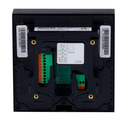 Controllo accessi - Scheda EM/MF e NFC | 1 relè - 20.000 utenti | 100.000 registri - Controller integrato | Wiegand 26/34 - Adatto per esterni IP65 | TCP/IP e PoE - Connessione via Cloud | Uscita 12V - Innowatt