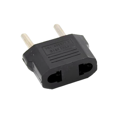 Adaptador  - Enchufe Tipo A (USA) a Enchufe Tipo F (EU)  - Voltaje 250V AC - Corriente Máxima de Salida 10 A - Color negro