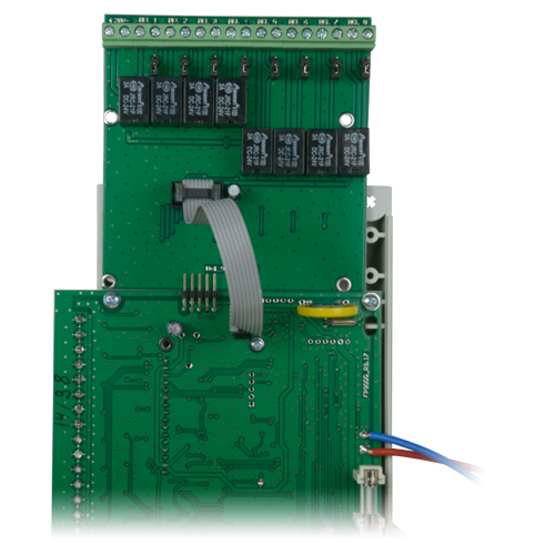 Modulo relè convenzionale DMTECH - 8 uscite relé - Fino a 3A/125VAC o 3A/30VDC - Alimentato dalla centrale - Compatibile con i pannelli antincendio DMTECH