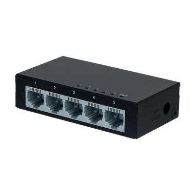 Switch Branded Fast Ethernet - 5 puertos RJ45 - Velocidad 10/100Mbps - Buffer mejorado para transmisión de video - Plug and Play - Carcasa Metálica para mayor robustez