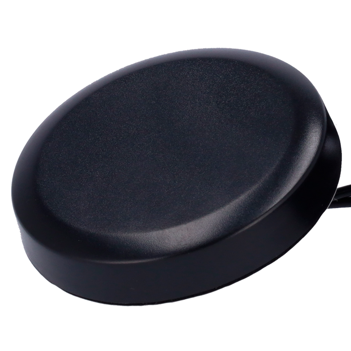 4G roof antenna for vehicles - Frequency 800-2700MHz - Male SMA connector - Temperature from -20ºC to 85ºC - Impedance 50 ohm - RG174 cable 3 meters long