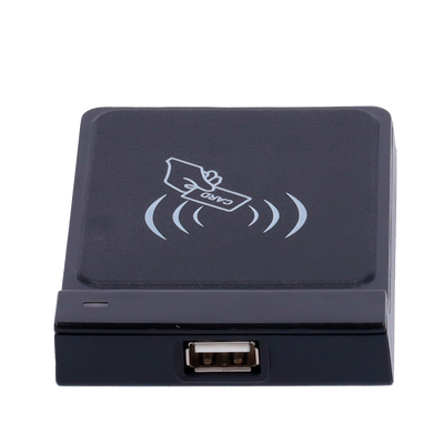 ZKTeco USB card reader - MF 13.56 MHz cards - LED indicator - Plug &amp; Play - Reliable and secure reading - Compatible with ZKTeco software