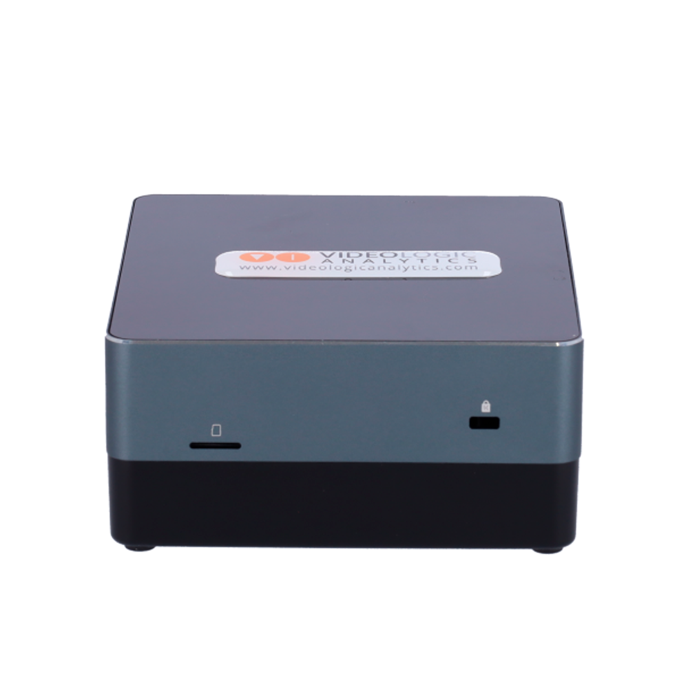 Server Videologic VLN-IA08 - Supporta fino a 8 canali IA - 256GB SSD hard disk - 8 licenze IA incluse - Modulo esterno con 4 ingressi e 4 uscite