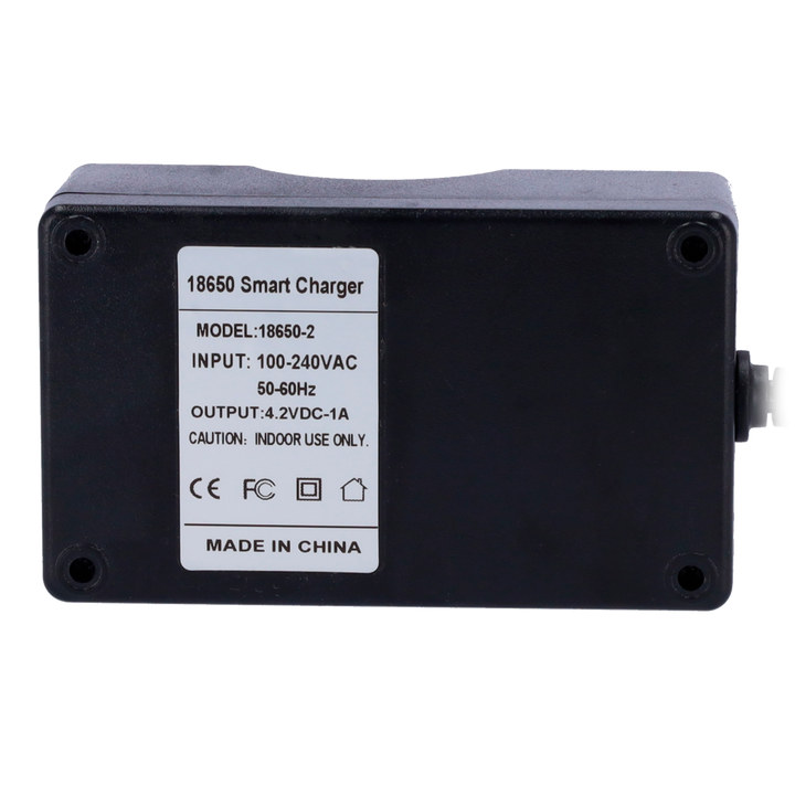 4.2V/1.0A - Accurate voltage detection - Overload and short circuit protection - LED status indicator - Three-phase DC/VC/trickle load - Temperature: -10 ~ 40 ºC