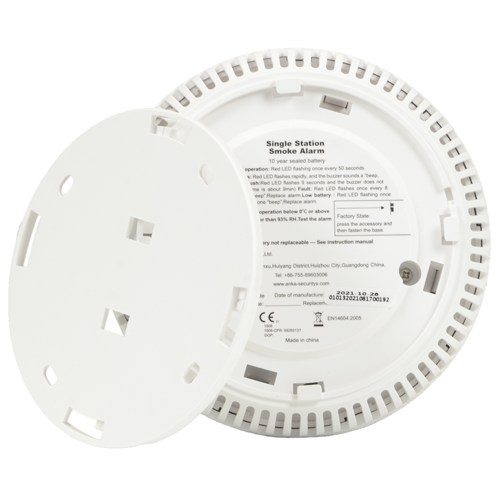 ANKA stand-alone smoke detector - Battery life 10 years - Alarm light - Audible alarm 85 dB at 3m - Test button - EN 14604:2005 certified