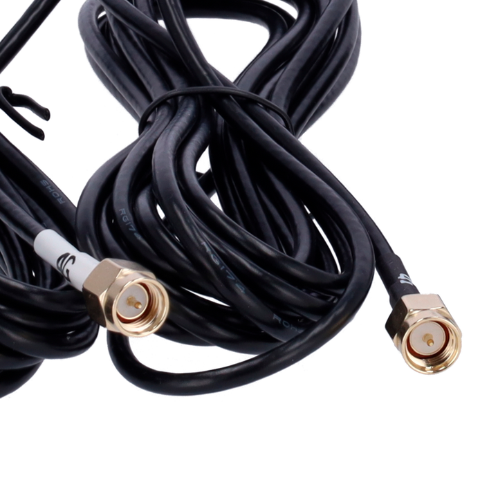 4G roof antenna for vehicles - Frequency 800-2700MHz - Male SMA connector - Temperature from -20ºC to 85ºC - Impedance 50 ohm - RG174 cable 3 meters long