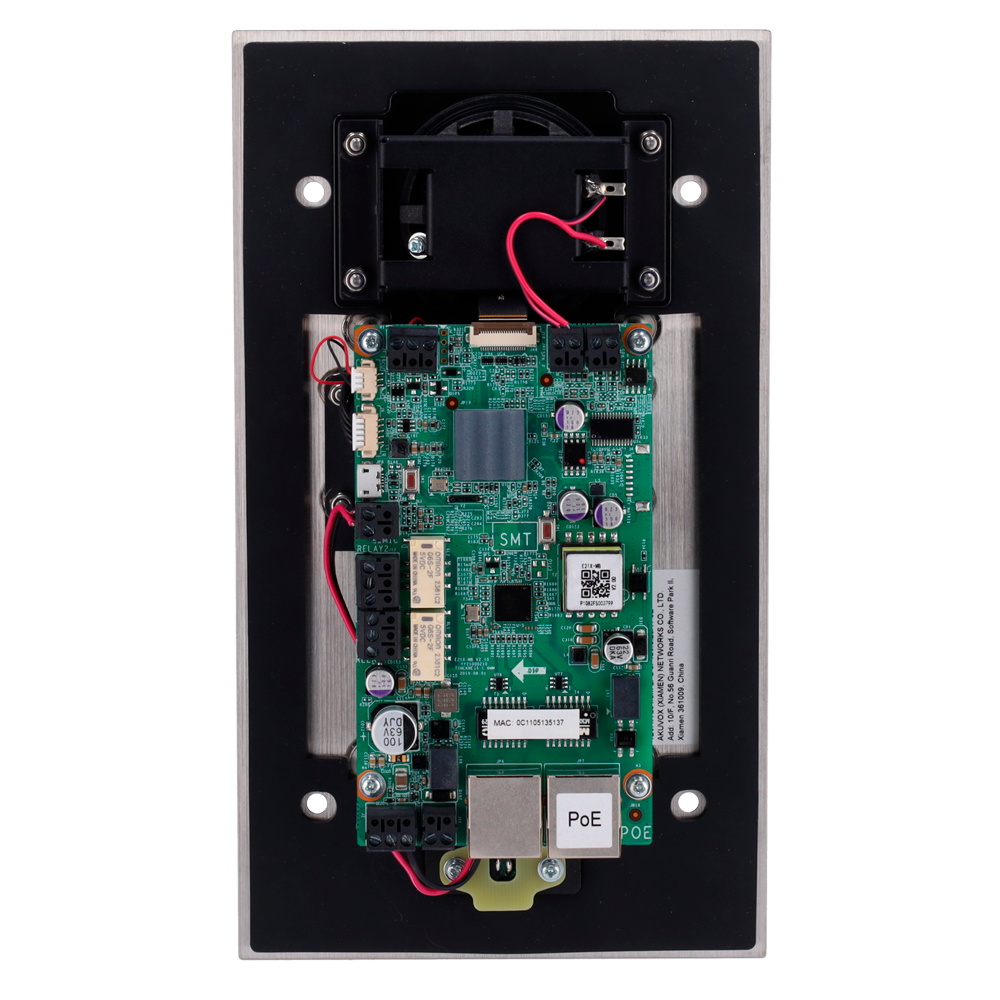 Locked anti-vandal IP video doorman - 2 Mpx camera | Two-way audio Crystal Clear - 2 relays - Emergency intercom | PoE, SIP Standard - Mantenimiento Cloud - Connection of monitors and platforms via the Cloud