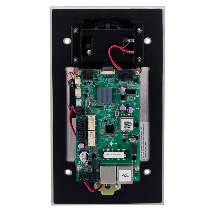 Locked anti-vandal IP video doorman - 2 Mpx camera | Two-way audio Crystal Clear - 2 relays - Emergency intercom | PoE, SIP Standard - Mantenimiento Cloud - Connection of monitors and platforms via the Cloud