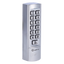 Control de acceso autónomo - Acceso por tarjeta EM y PIN - Salida de relé, pulsador y timbre - Wiegand 26 | Diseño compacto - Control de tiempos - Apto para exterior IP68