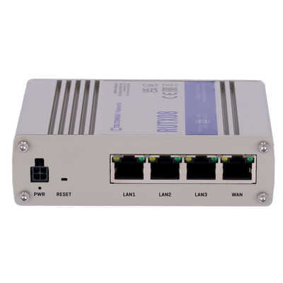 Teltonika Router Industriale - 4 porte Ethernet RJ45 Gigabit - USB 2.0  - Ingresso/Uscita Digitale - Alloggiamento in Alluminio